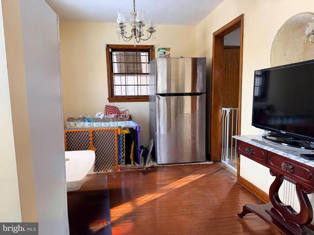 2109 QUEENS CHAPEL RD, Hyattsville, MD 20782