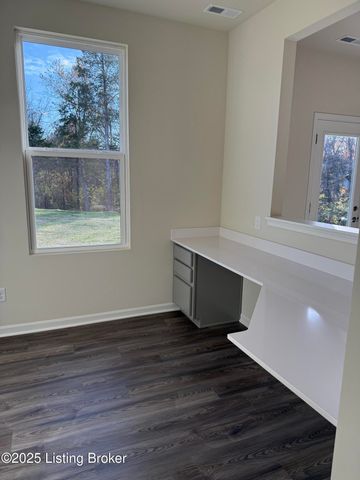 6516 Fair Ridge Ln, Louisville, KY 40291