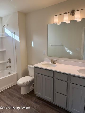 6516 Fair Ridge Ln, Louisville, KY 40291