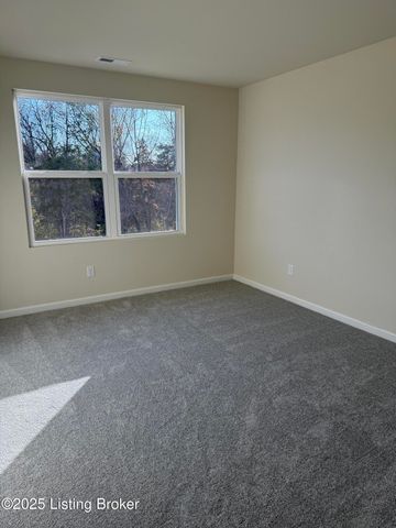 6516 Fair Ridge Ln, Louisville, KY 40291