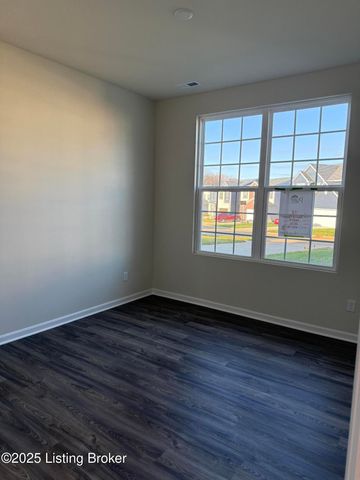 6516 Fair Ridge Ln, Louisville, KY 40291