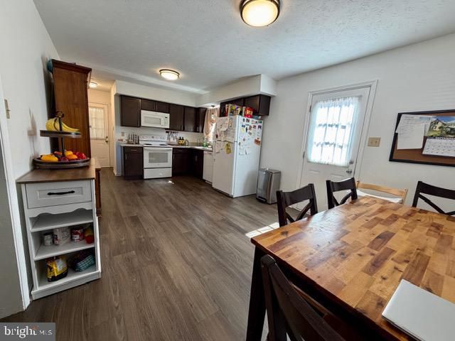 2817 PAPERMILL RD, Winchester, VA 22601