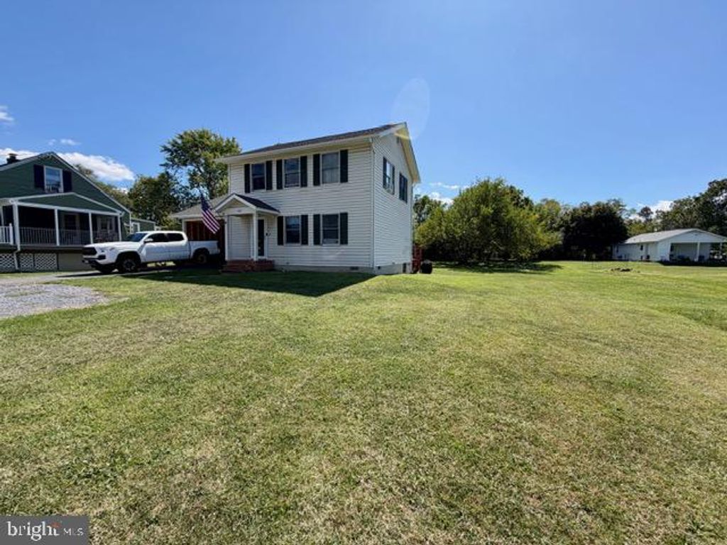 2817 PAPERMILL RD, Winchester, VA 22601