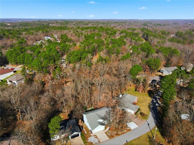 12 Lyndhurst Drive, Bella Vista, AR 72714