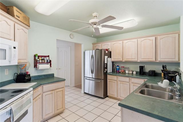 12 Lyndhurst Drive, Bella Vista, AR 72714