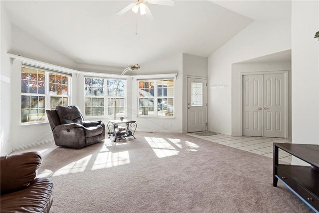 12 Lyndhurst Drive, Bella Vista, AR 72714