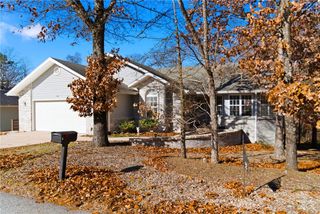 12 Lyndhurst Drive, Bella Vista, AR 72714