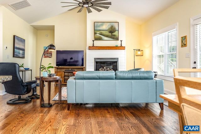 219 HEATHER LN, Staunton, VA 24401