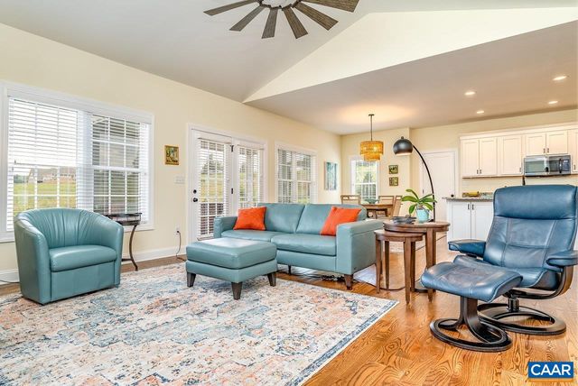 219 HEATHER LN, Staunton, VA 24401
