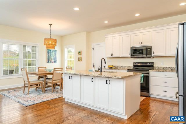 219 HEATHER LN, Staunton, VA 24401