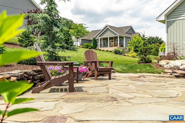 219 HEATHER LN, Staunton, VA 24401