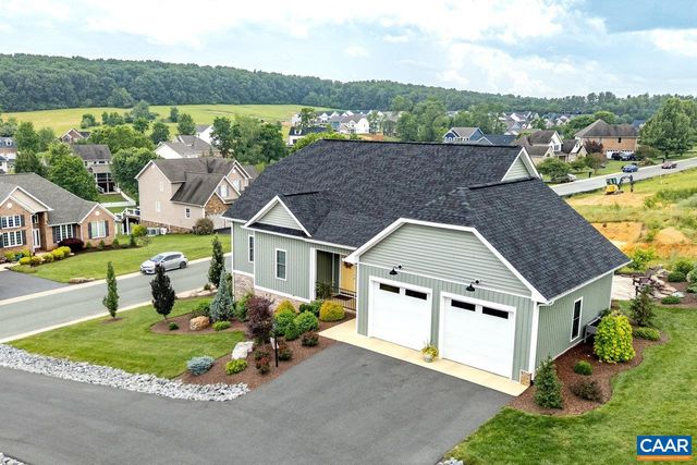 219 HEATHER LN, Staunton, VA 24401