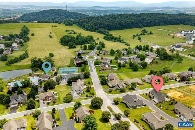 219 HEATHER LN, Staunton, VA 24401