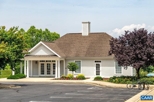 219 HEATHER LN, Staunton, VA 24401
