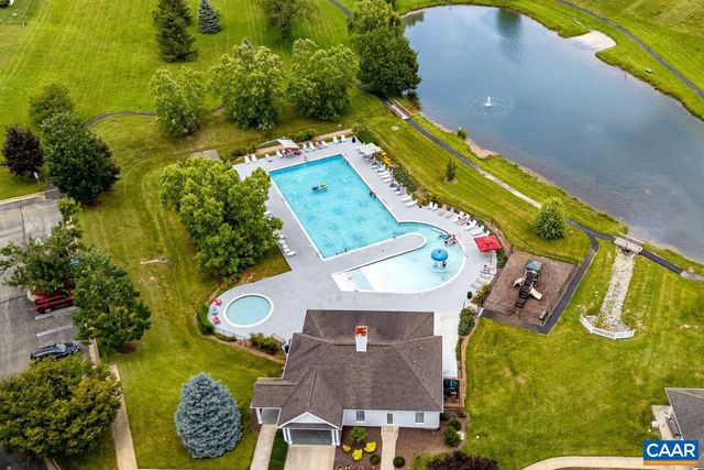 219 HEATHER LN, Staunton, VA 24401