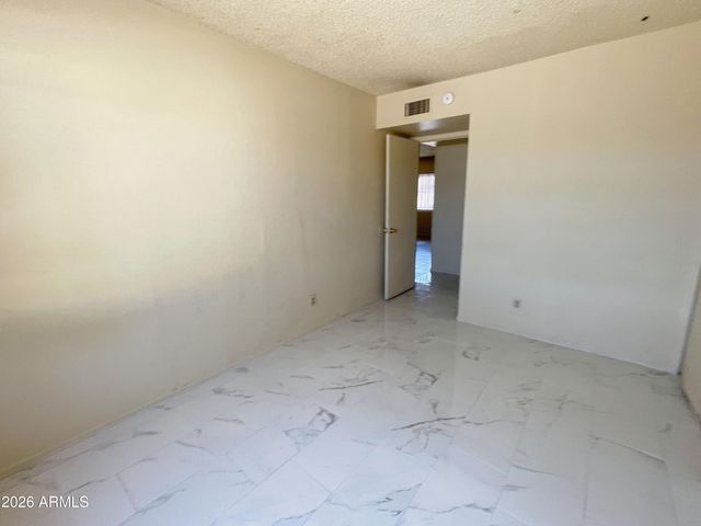 1602 W Fremont Road, Phoenix, AZ 85041