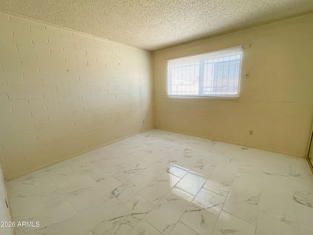 1602 W Fremont Road, Phoenix, AZ 85041