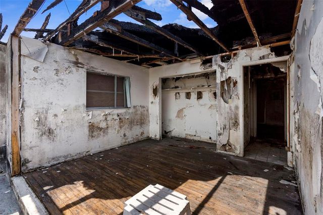 189 CUMMINS AVENUE NE, Port Charlotte, FL 33952