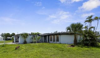 189 CUMMINS AVENUE NE, Port Charlotte, FL 33952