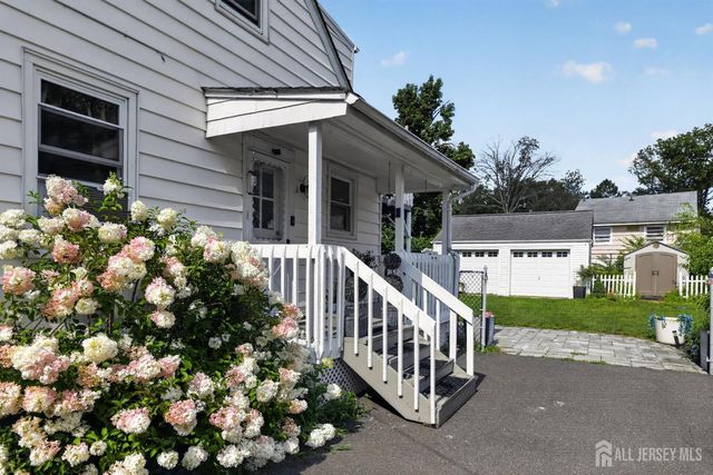 41 Westervelt Avenue, Edison, NJ 08817