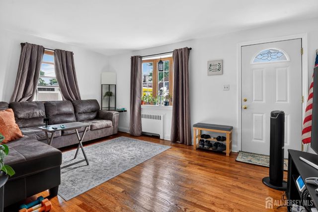 41 Westervelt Avenue, Edison, NJ 08817