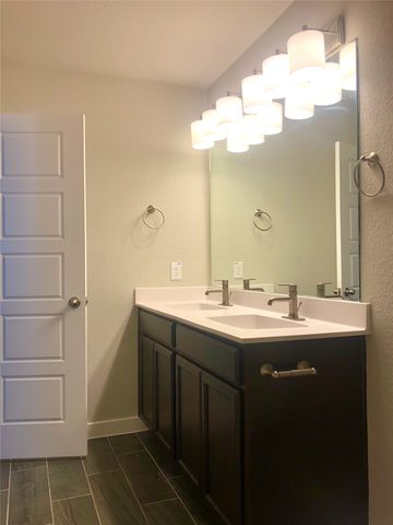 925 Chaparral Trail, Midlothian, TX 76065