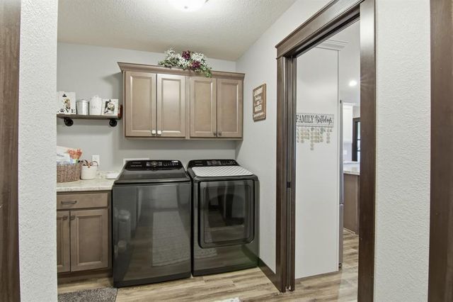 5642 Green Park Drive, Eau Claire, WI 54703