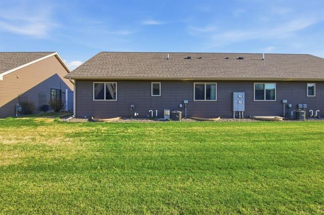 5642 Green Park Drive, Eau Claire, WI 54703