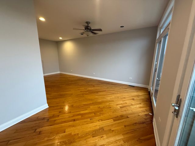 7016 W MEDILL Avenue, Chicago, IL 60707