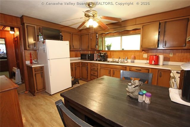 619 Garrison Avenue, Charleston, WV 25302