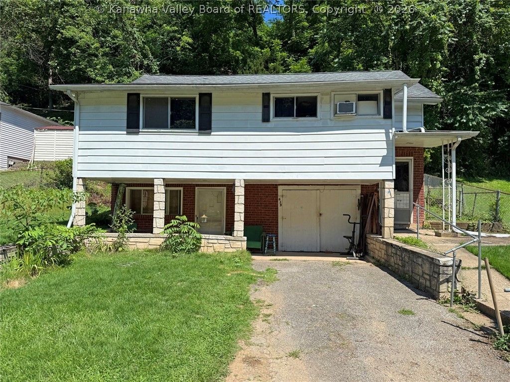 619 Garrison Avenue, Charleston, WV 25302