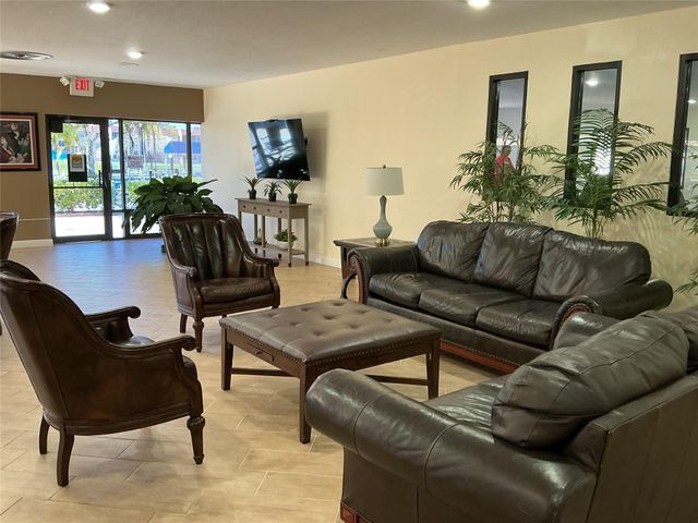 9481 Sunrise Lakes Boulevard 102, Sunrise, FL 33322