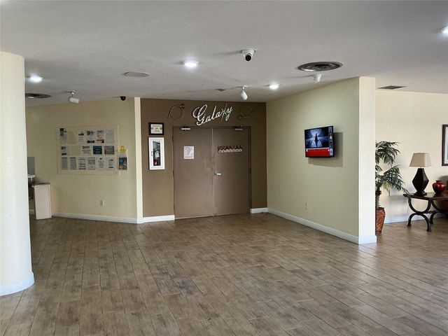 9481 Sunrise Lakes Boulevard 102, Sunrise, FL 33322