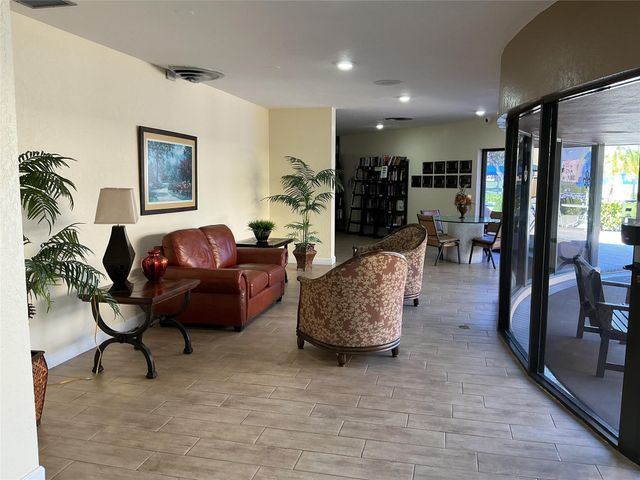 9481 Sunrise Lakes Boulevard 102, Sunrise, FL 33322