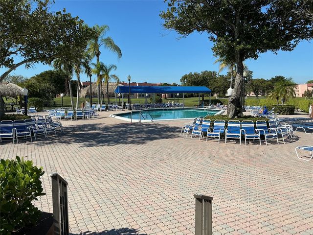 9481 Sunrise Lakes Boulevard 102, Sunrise, FL 33322