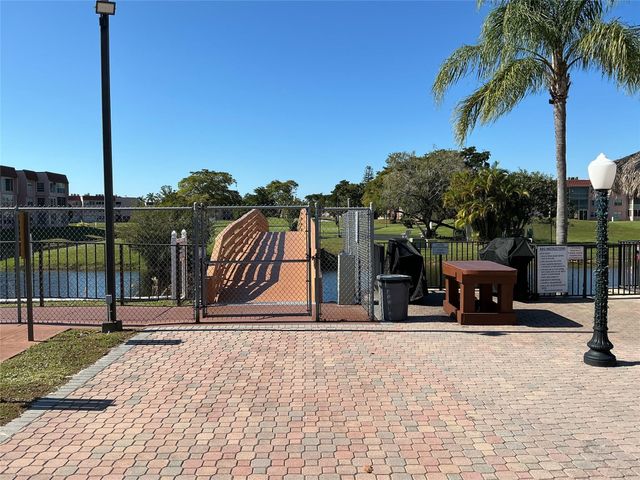 9481 Sunrise Lakes Boulevard 102, Sunrise, FL 33322