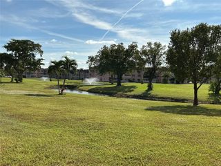 9481 Sunrise Lakes Blvd 102, Sunrise, FL 33322