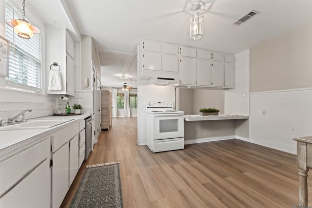 1827 Pericles St, Baton Rouge, LA 70808