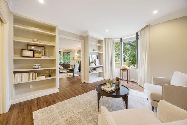 5555 Del Monte Drive 205, Houston, TX 77056