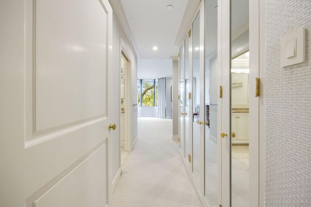 5555 Del Monte Drive 205, Houston, TX 77056