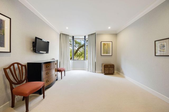 5555 Del Monte Drive 205, Houston, TX 77056