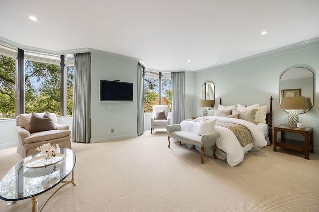 5555 Del Monte Drive 205, Houston, TX 77056