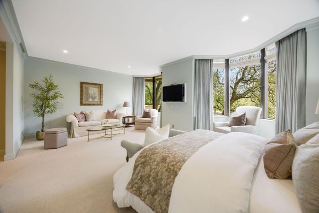 5555 Del Monte Drive 205, Houston, TX 77056