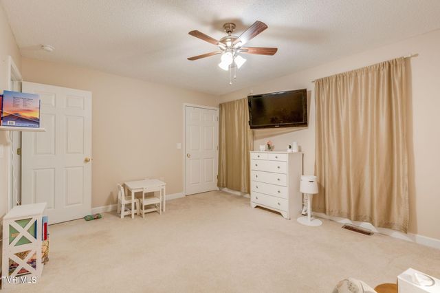 2201 Cherokee Road Apt 12, Johnson City, TN 37604