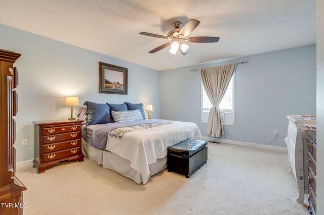 2201 Cherokee Road Apt 12, Johnson City, TN 37604