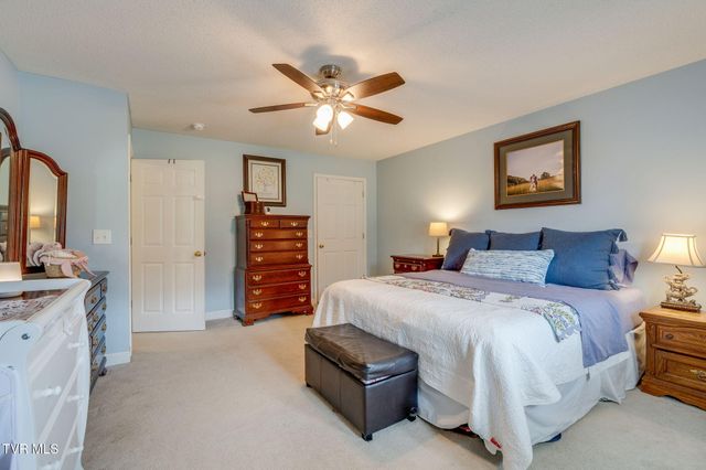 2201 Cherokee Road Apt 12, Johnson City, TN 37604