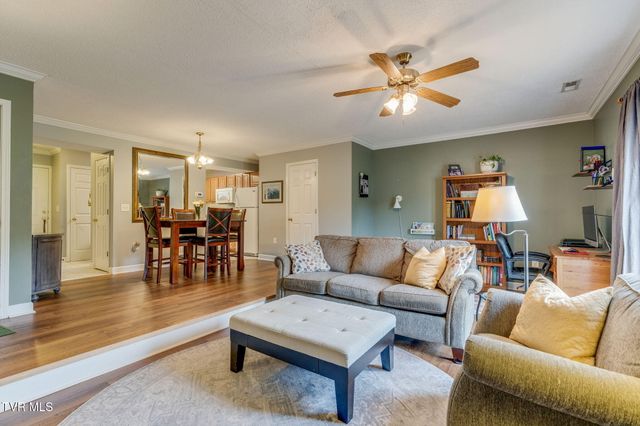 2201 Cherokee Road Apt 12, Johnson City, TN 37604