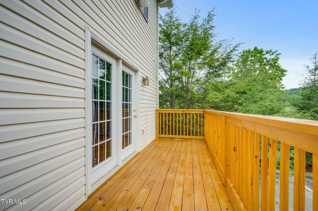 2201 Cherokee Road Apt 12, Johnson City, TN 37604