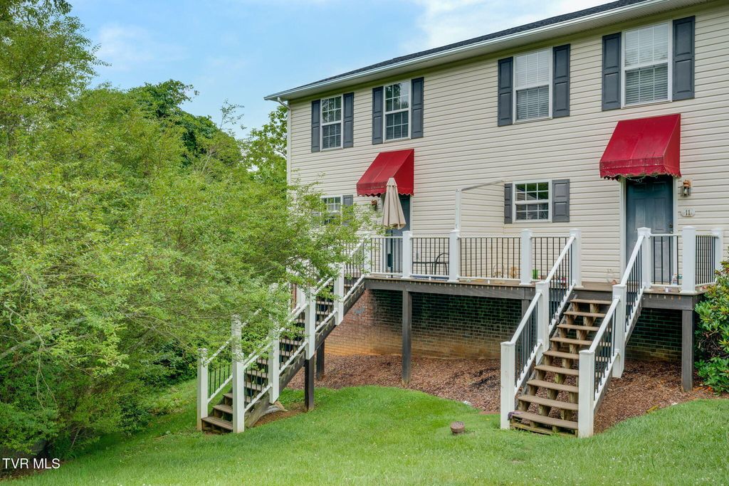 2201 Cherokee Road Apt 12, Johnson City, TN 37604