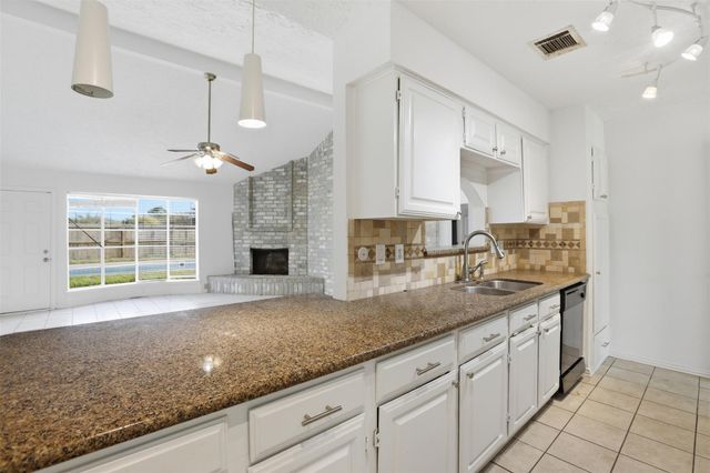 10306 Jillana Kaye Dr Drive, Houston, TX 77086